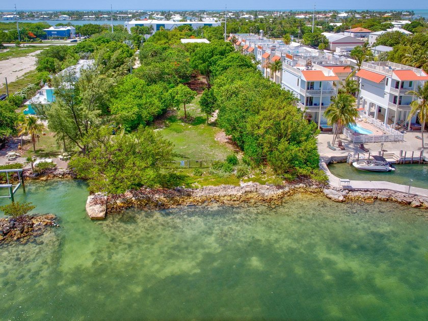Live and/or work in this RARE 100' of waterfront re-development - photo 48