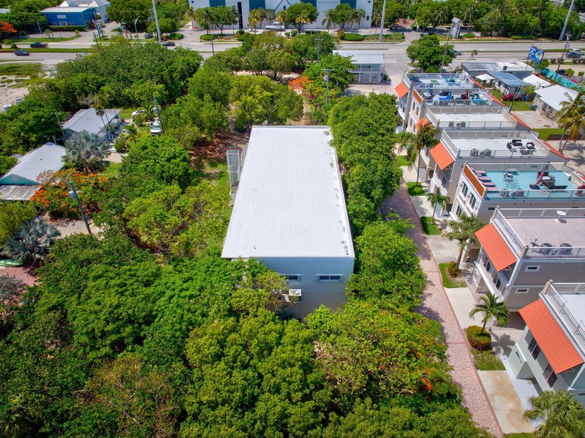 Live and/or work in this RARE 100' of waterfront re-development - photo 50