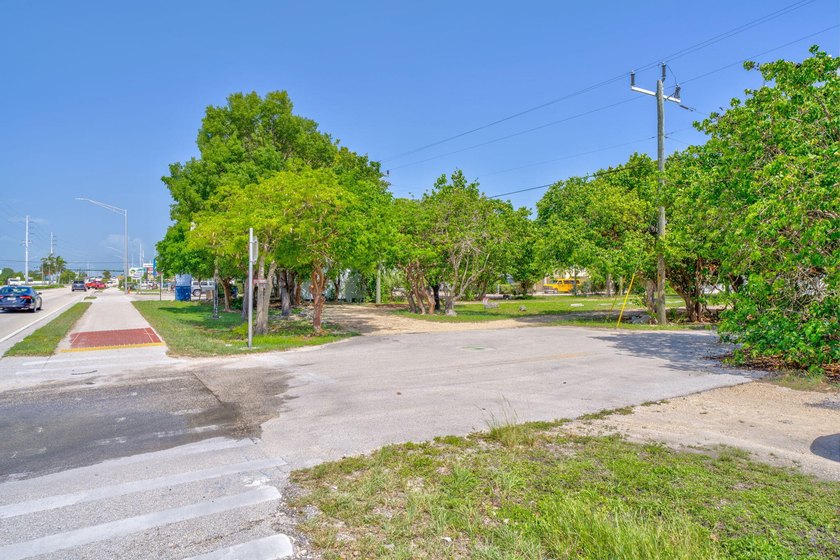Live and/or work in this RARE 100' of waterfront re-development - photo 53