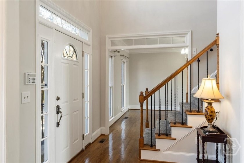 TIMELESS TRADITIONAL IN OCONEE COUNTY : 5BR, 3.5 BA two-story - photo 4