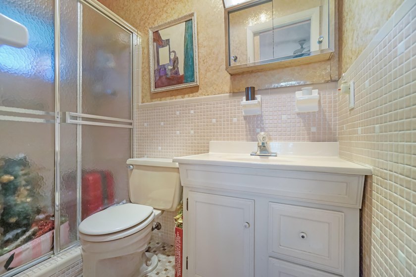 Welcome to Mar-Len Gardens, a sought-after 55+ gated community - photo 8