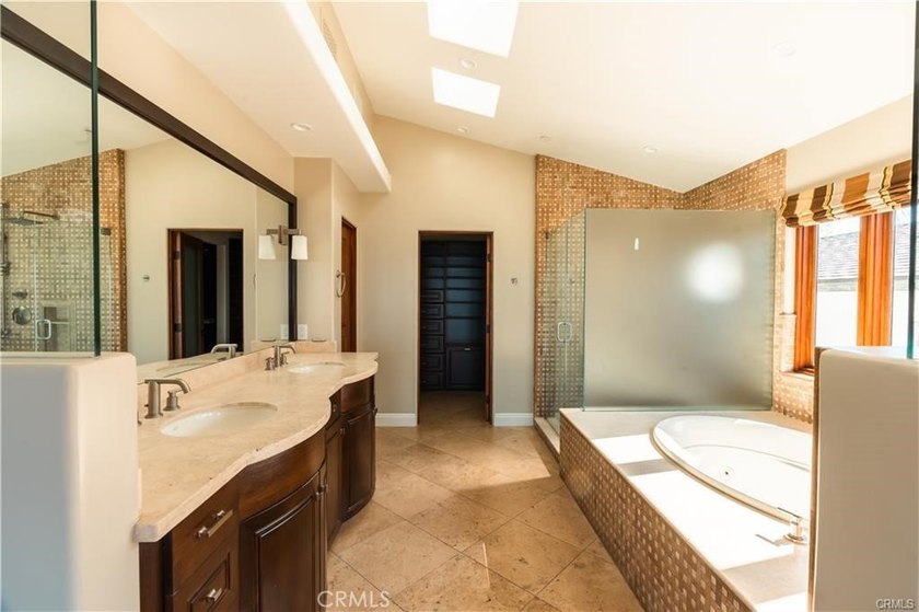 Experience panoramic views of Emerald Bay, the Pacific Ocean - photo 11