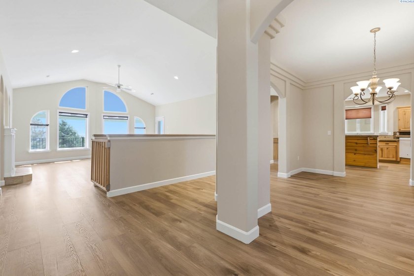 MLS# 294551 This well-maintained home is ideal for - photo 18