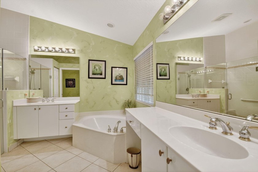 Enjoy the best of 55+ living at Bellaggio in this beautifully - photo 22