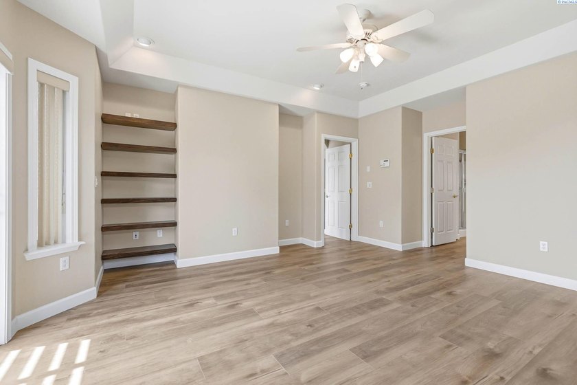 MLS# 294551 This well-maintained home is ideal for - photo 29