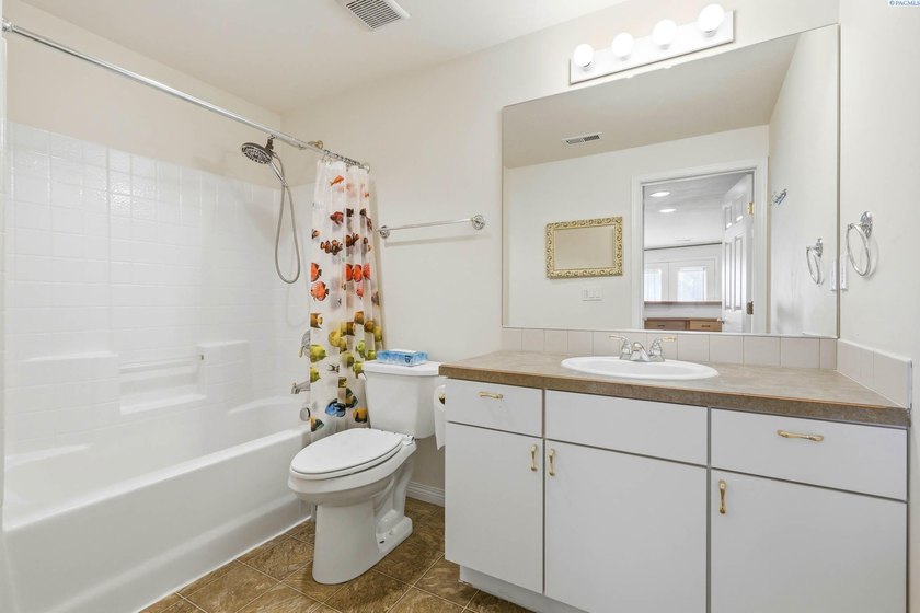 MLS# 294551 This well-maintained home is ideal for - photo 46