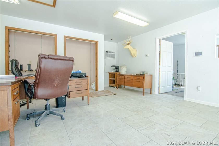 Waterfront business opportunity on Lake of the Ozarks. If you - photo 22