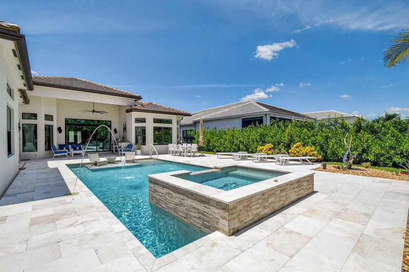 Enjoy total privacy in your own magnificent resort-style - photo 9