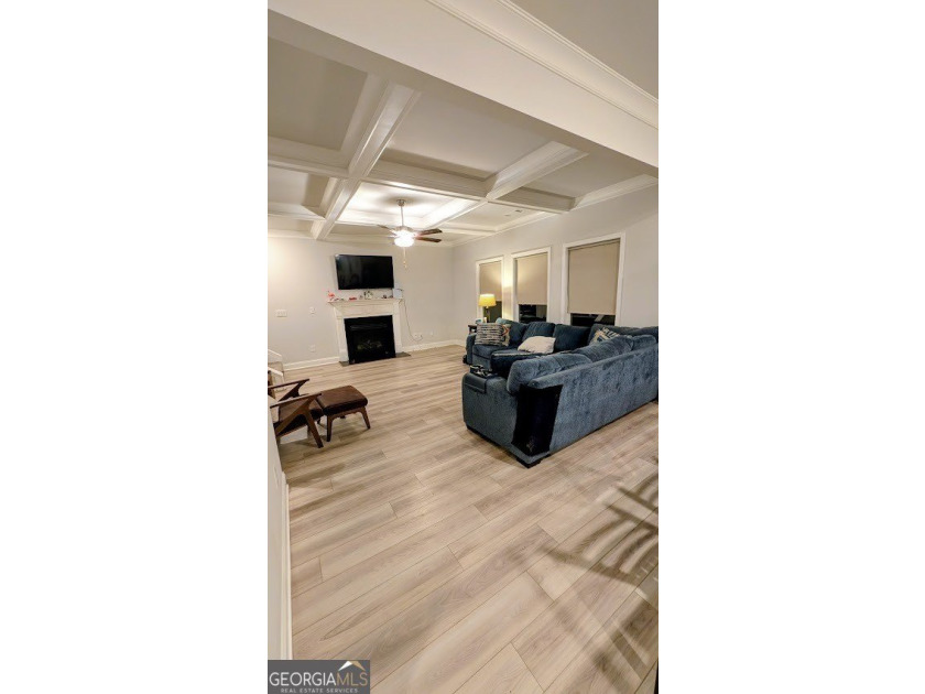 This spacious home features 5 bedrooms and 3 full bathrooms - photo 11
