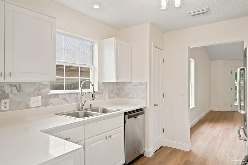 Nestled in the desirable Belle Chasse community, this 3 bedroom - photo 12