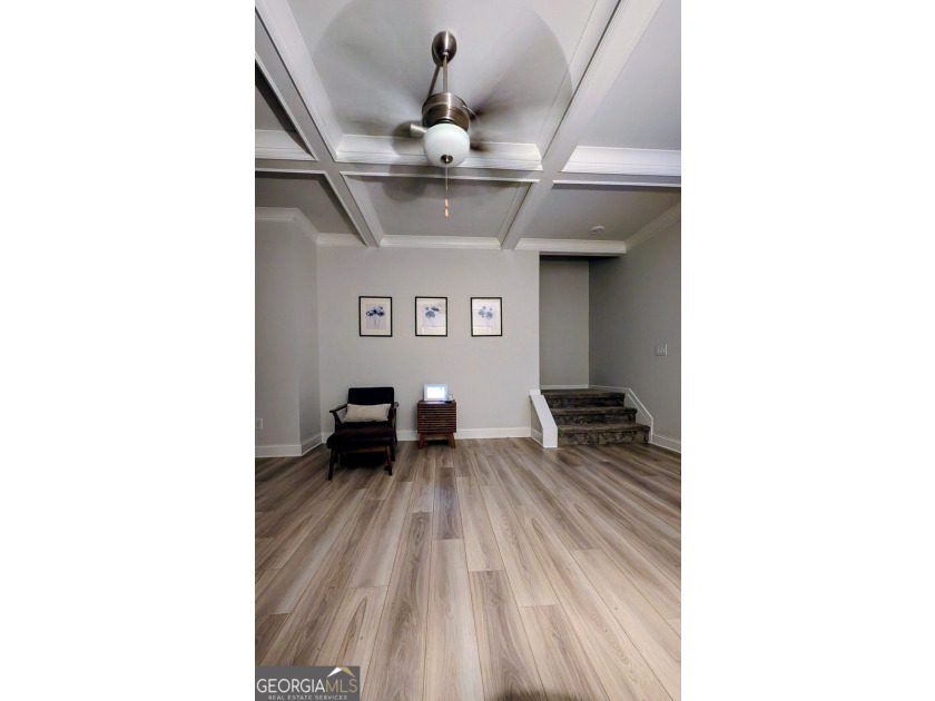 This spacious home features 5 bedrooms and 3 full bathrooms - photo 13