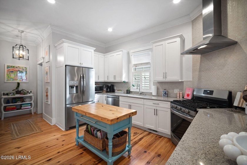 PRICED UNDER JUNE 2026 APPRAISED VALUE!!! Come Home to this - photo 16