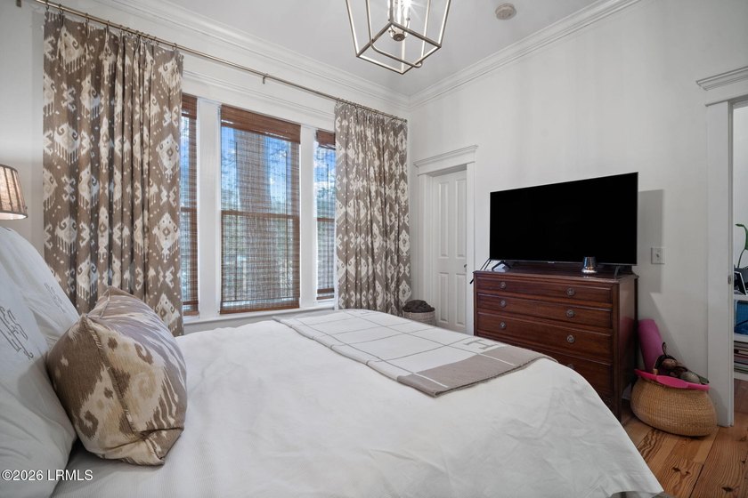 PRICED UNDER JUNE 2026 APPRAISED VALUE!!! Come Home to this - photo 23