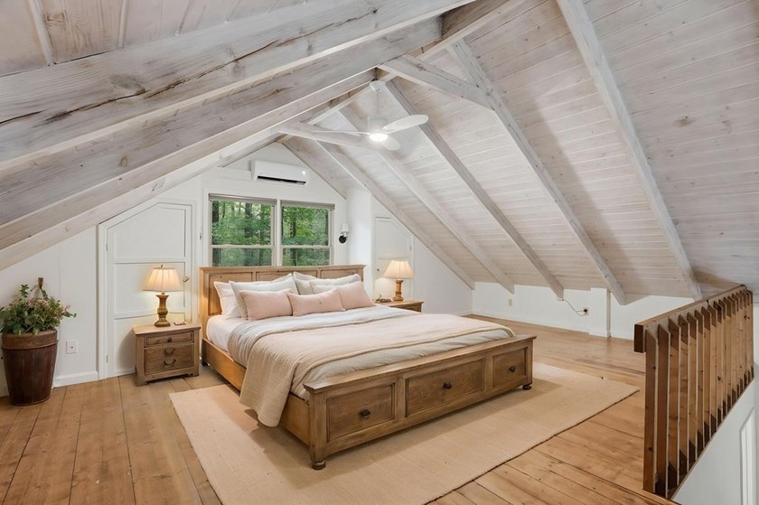 Welcome to your mountain retreat in the highly sought-after - photo 29