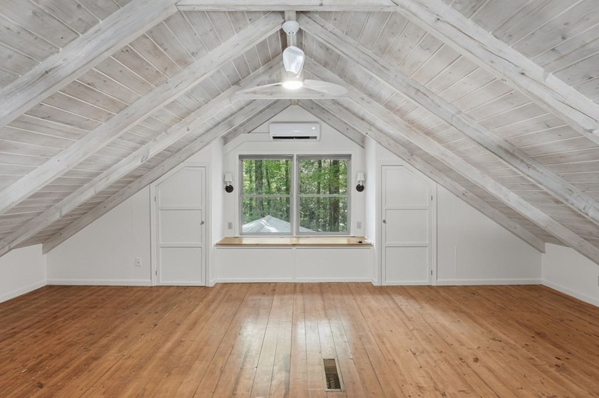 Welcome to your mountain retreat in the highly sought-after - photo 31
