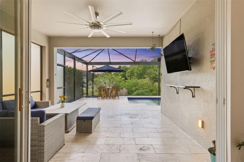 Under contract-accepting backup offers. Welcome to this - photo 15