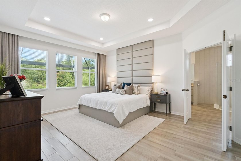 Under contract-accepting backup offers. Welcome to this - photo 33
