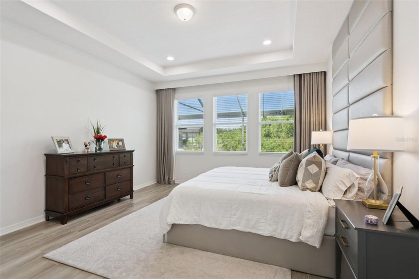 Under contract-accepting backup offers. Welcome to this - photo 35