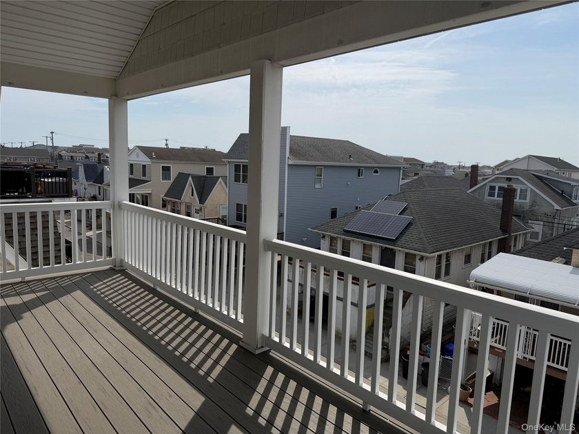 Raised Fema-compliant Home in the Heart of the west end close to - photo 12