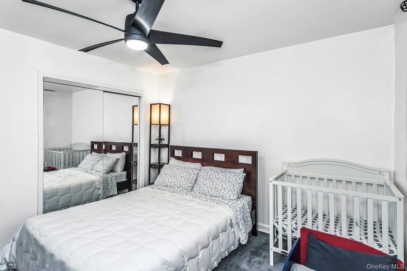 Lovely Fully Renovated 1 Bedroom, 1 Bathroom Corner Unit - photo 11