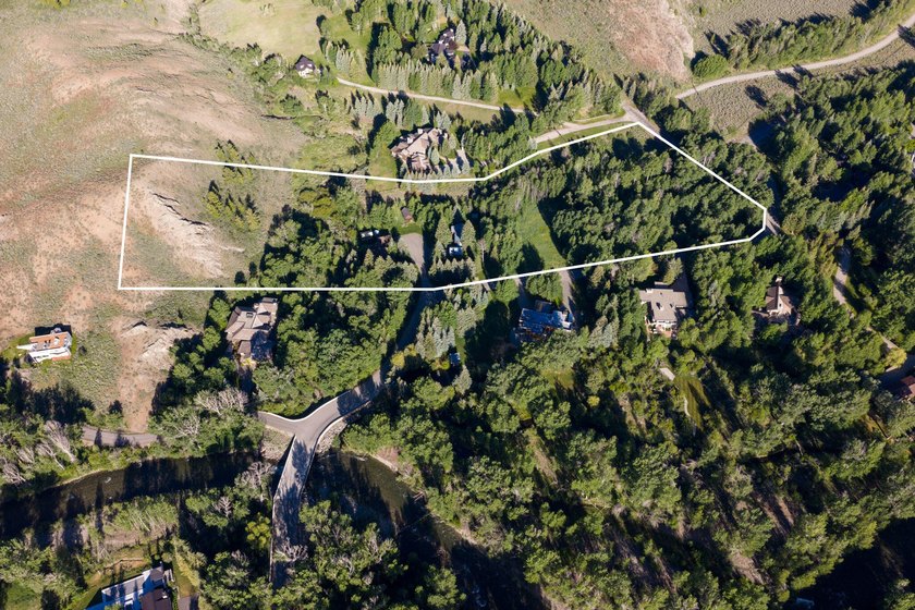 This property spans 7 acres over 3 parcels and hold deep - photo 26