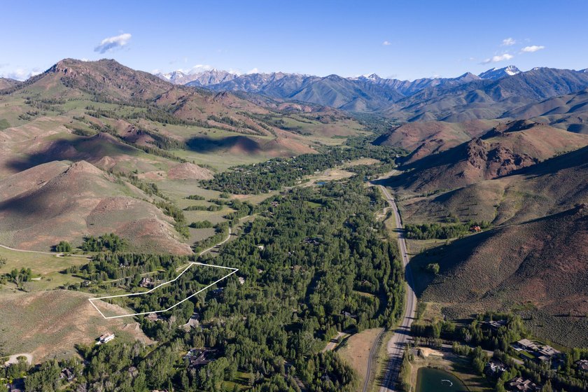 This property spans 7 acres over 3 parcels and hold deep - photo 28