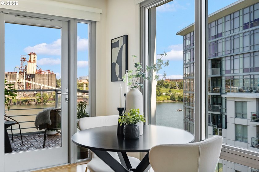 Seventh-floor views of the Willamette River from the living room - photo 8