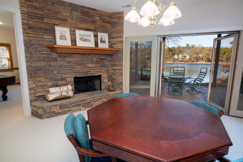 Living, Entertaining and Storage Galore on Lake Keowee SOLD - photo 22