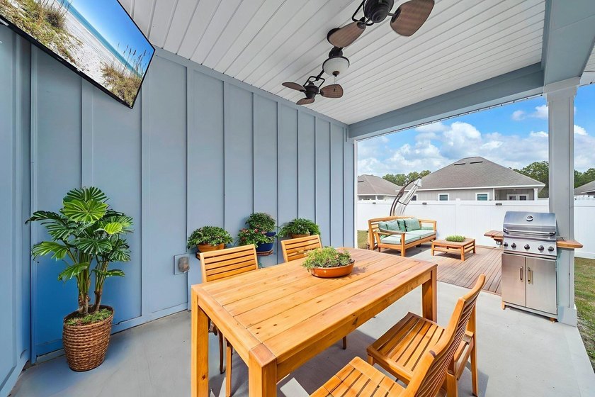 ASSUMABLE MORTGAGE RATE OF 3.25% AVAILABLE! Newer-Built - photo 22