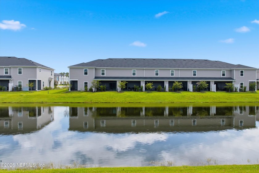 Nearly new home offers the benefits of modern construction - photo 22