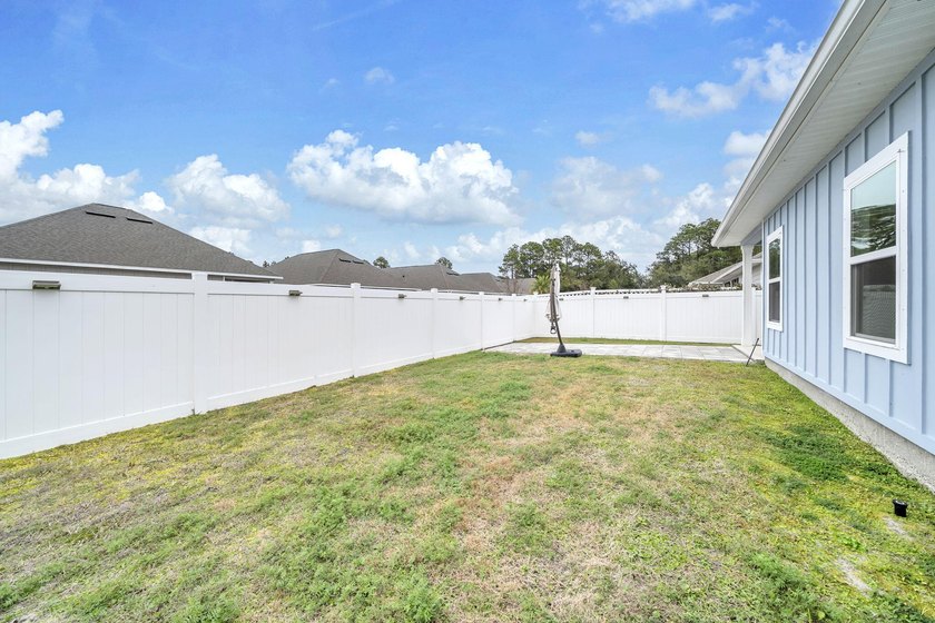 ASSUMABLE MORTGAGE RATE OF 3.25% AVAILABLE! Newer-Built - photo 24