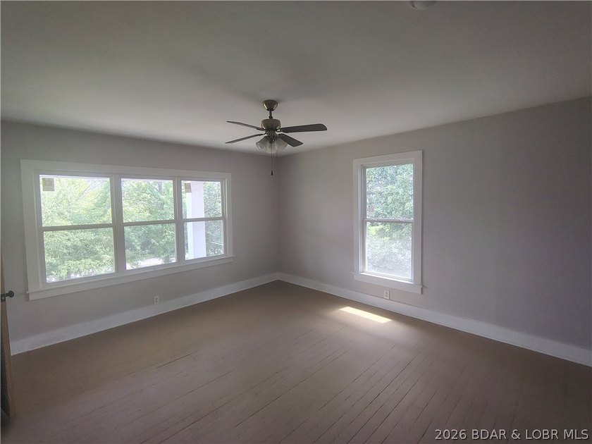 BARGAIN PRICED - MOTIVATED SELLERS! Historic Charm Meets Modern - photo 27
