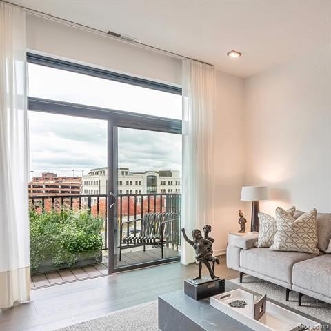 Executive retreat penthouse in downtown Birmingham! Rarely - photo 5