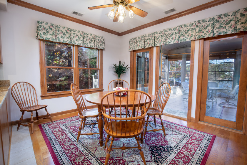 Living, Entertaining and Storage Galore on Lake Keowee SOLD - photo 11
