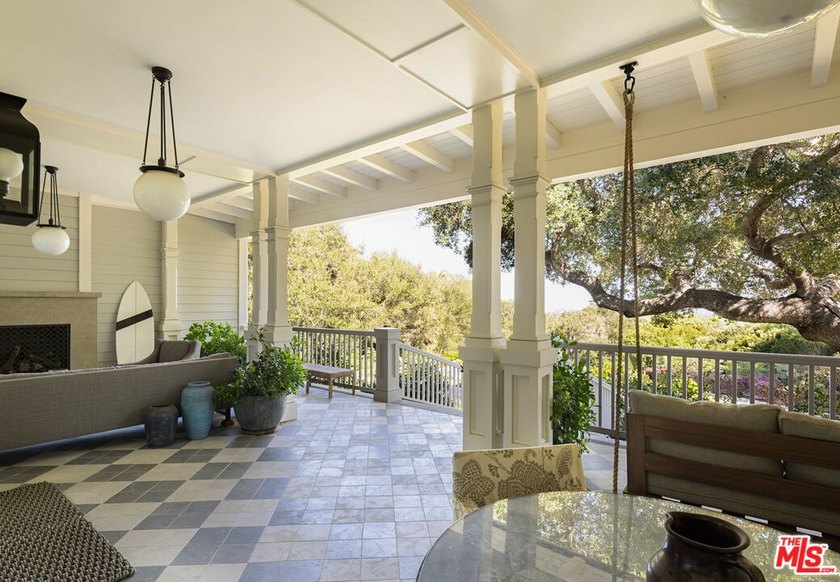 Nestled along prestigious Picacho Lane, this newly renovated - photo 3