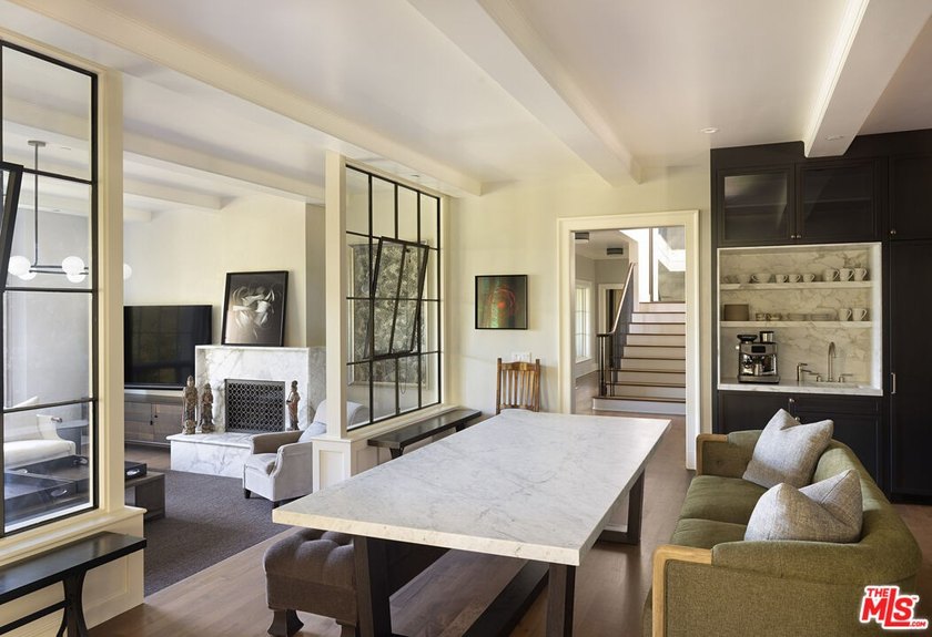 Nestled along prestigious Picacho Lane, this newly renovated - photo 4