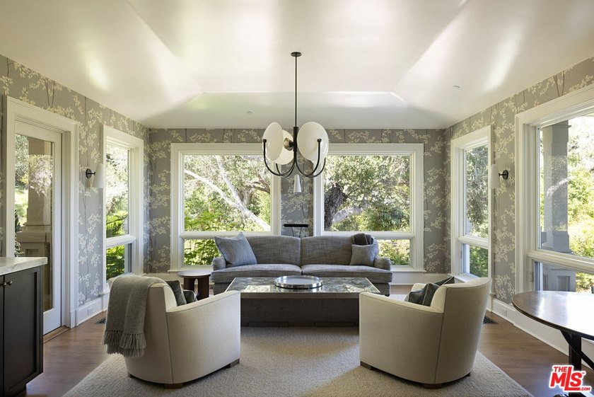 Nestled along prestigious Picacho Lane, this newly renovated - photo 6