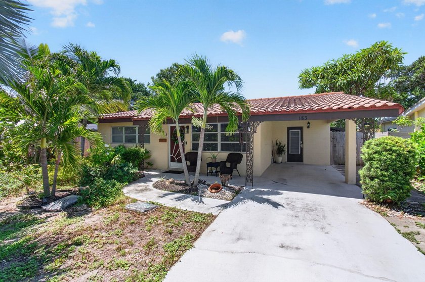 Nestled in the heart of College Park, this charming 2 bedroom, 2 - photo 3