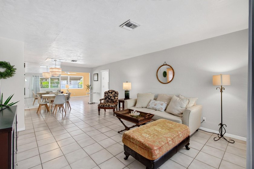 Nestled in the heart of College Park, this charming 2 bedroom, 2 - photo 7