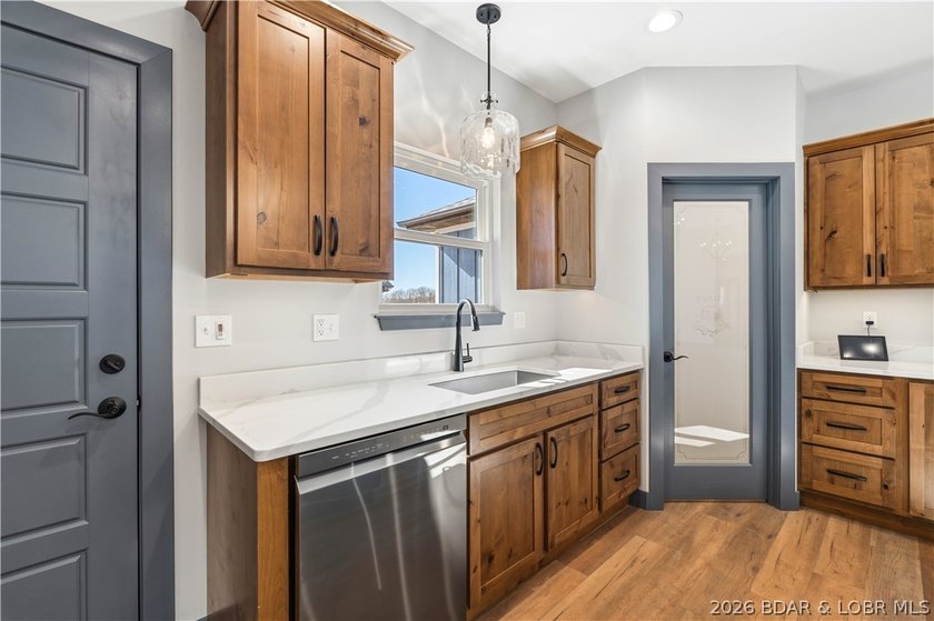 Experience lake living with sweeping views of the 5MM from this - photo 14