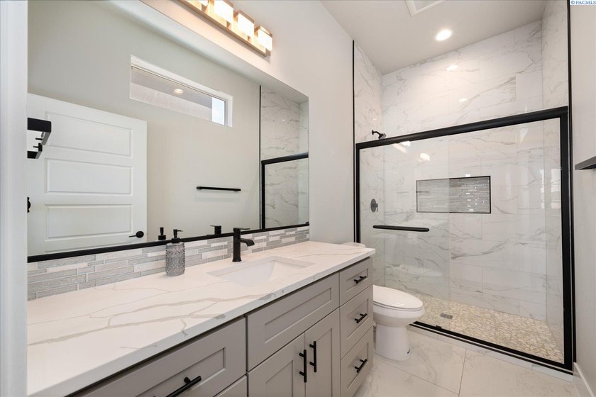 Discover the perfect balance of luxury, comfort, and space in - photo 20