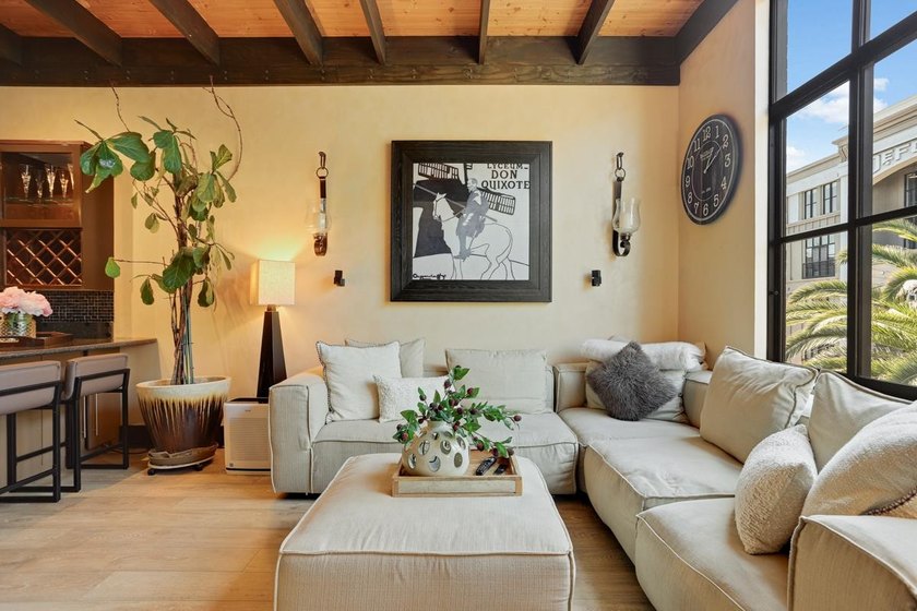 This meticulously remodeled loft captures the essence of the - photo 4
