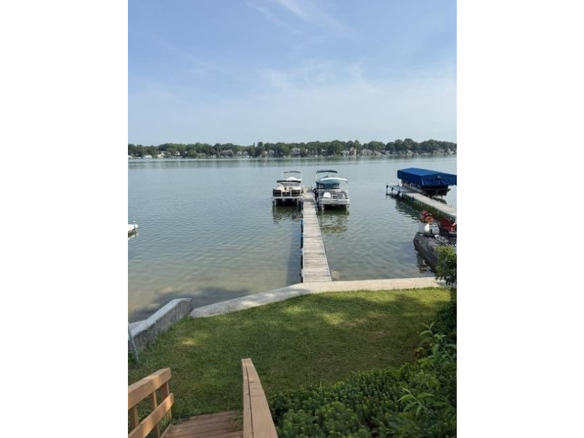 BEAUTIFUL NEW CONSTRUCTION in desirable Edwardsburg! Time still - photo 15