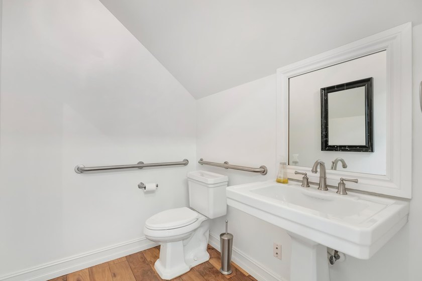 RARE LIVE/WORK CORNER UNIT IN THE HEART OF ABACOA! Showcasing - photo 10