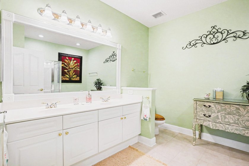 Experience the perfect blend of low-maintenance living and - photo 16