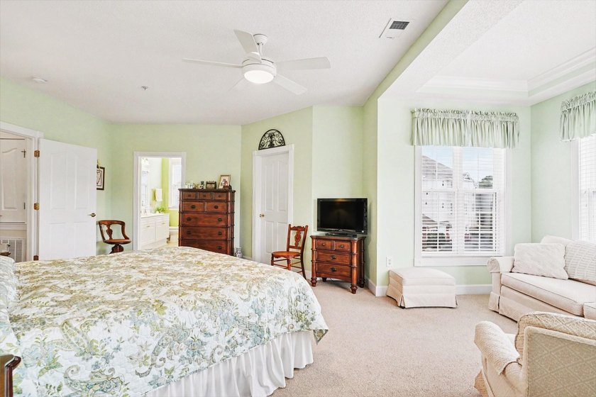 Experience the perfect blend of low-maintenance living and - photo 17