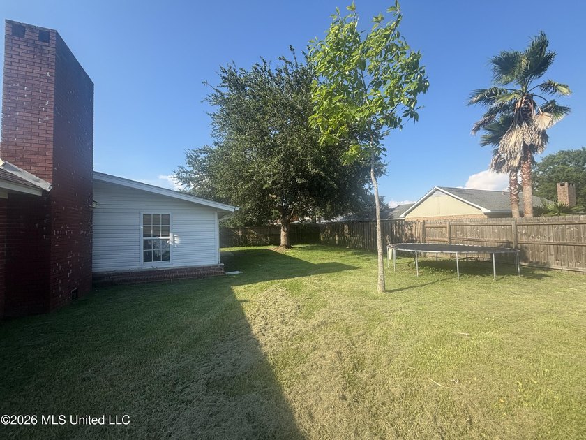 Investor Special! This property has been updated with fresh - photo 17