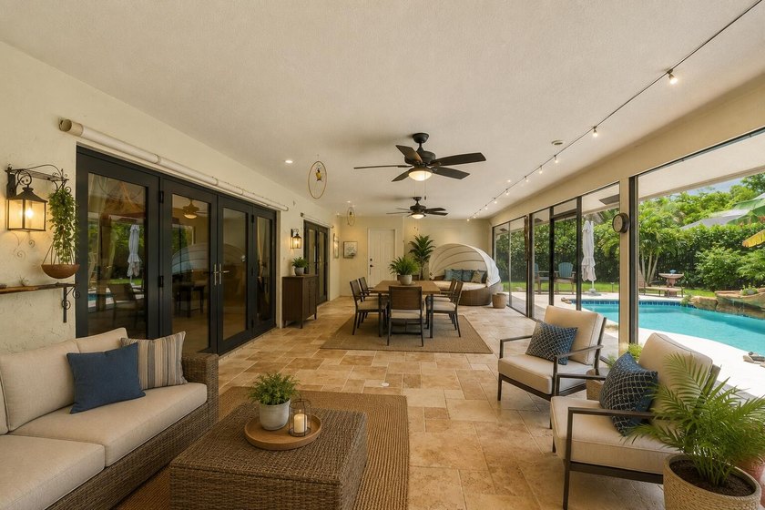 Gorgeous move-in ready 4 Bed/4 Bath home on an extra large - photo 38