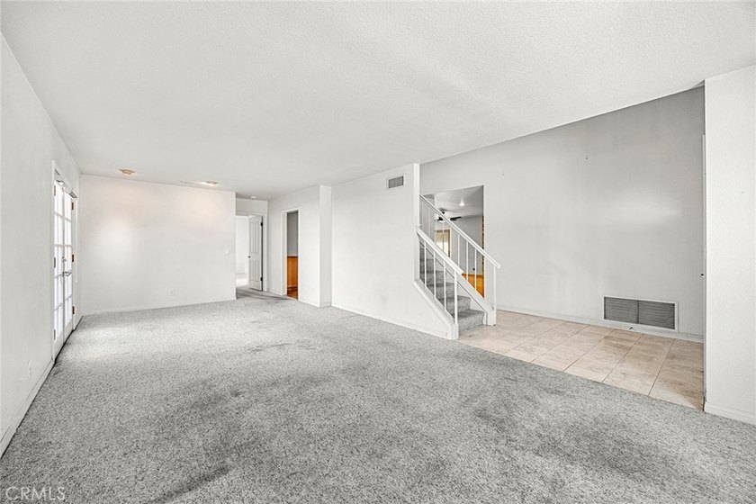 A value packed multi-generational residence awaits, set within a - photo 4