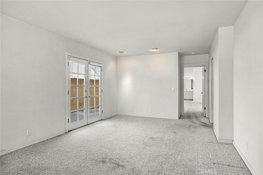 A value packed multi-generational residence awaits, set within a - photo 5